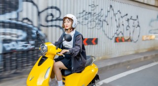 Người dùng Việt hưởng lợi ra sao từ chính sách ưu đãi bom tấn của VinFast?